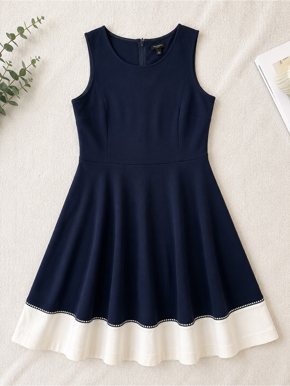 Talbots Navy Ivory Fit & Flare Dress Size L 100% Cotton Scalloped Hem